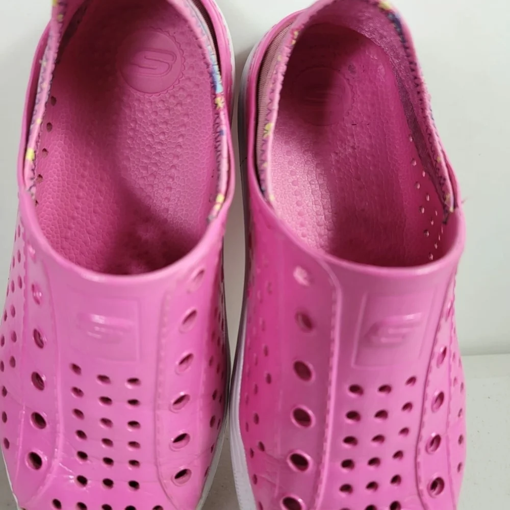 Sketchers Cali Gear Guzman Steps Pink Lightweight Girls Shoes Sz 4 Slip on shoes